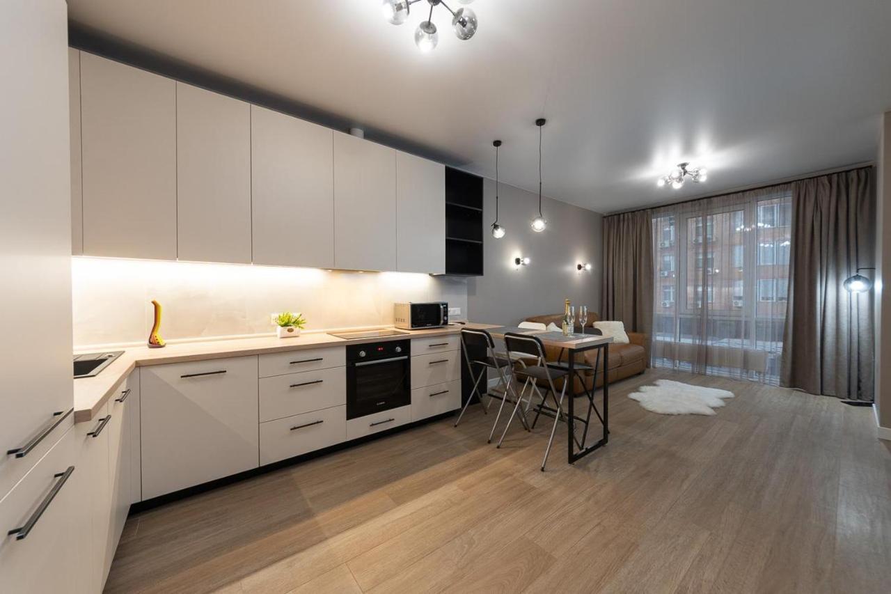 New Modern Apartments. Metro Minskaya Kiew Exterior foto