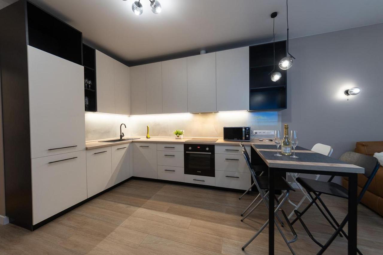 New Modern Apartments. Metro Minskaya Kiew Exterior foto