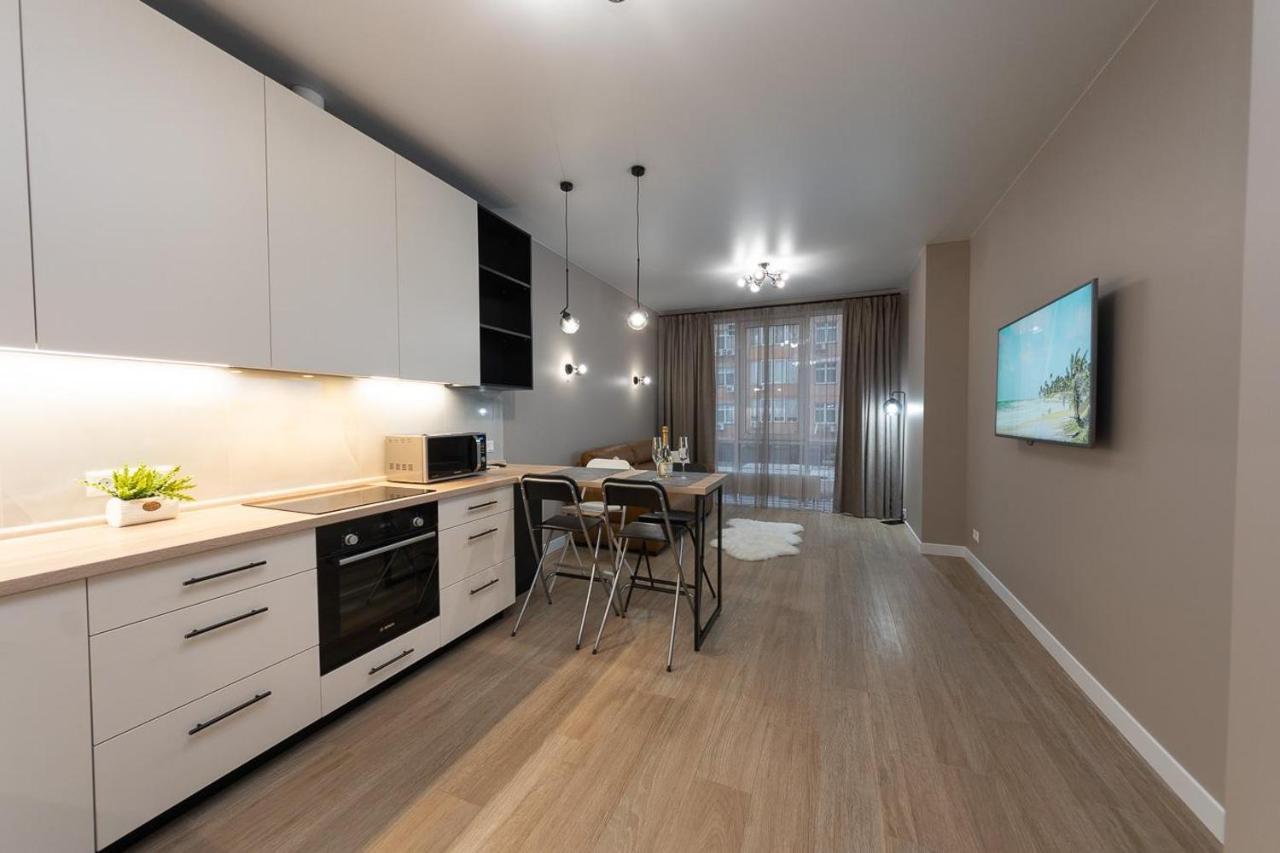 New Modern Apartments. Metro Minskaya Kiew Exterior foto