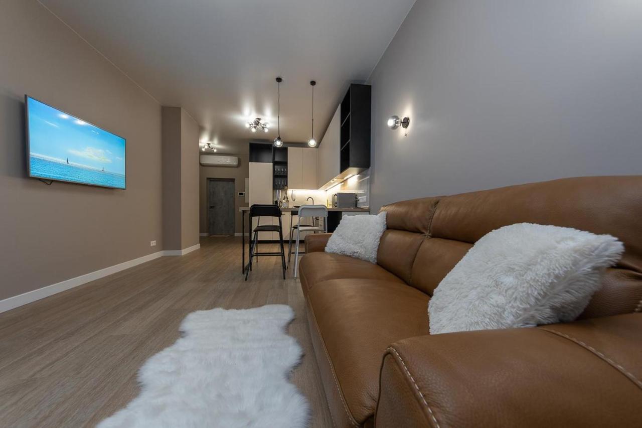 New Modern Apartments. Metro Minskaya Kiew Exterior foto